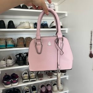 Steve Madden hand bag 8in w 10in ht x3.5 in